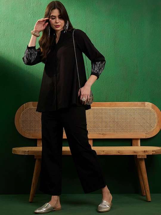 Women's Rayon Embroidery Straight Kurti With Pant Set