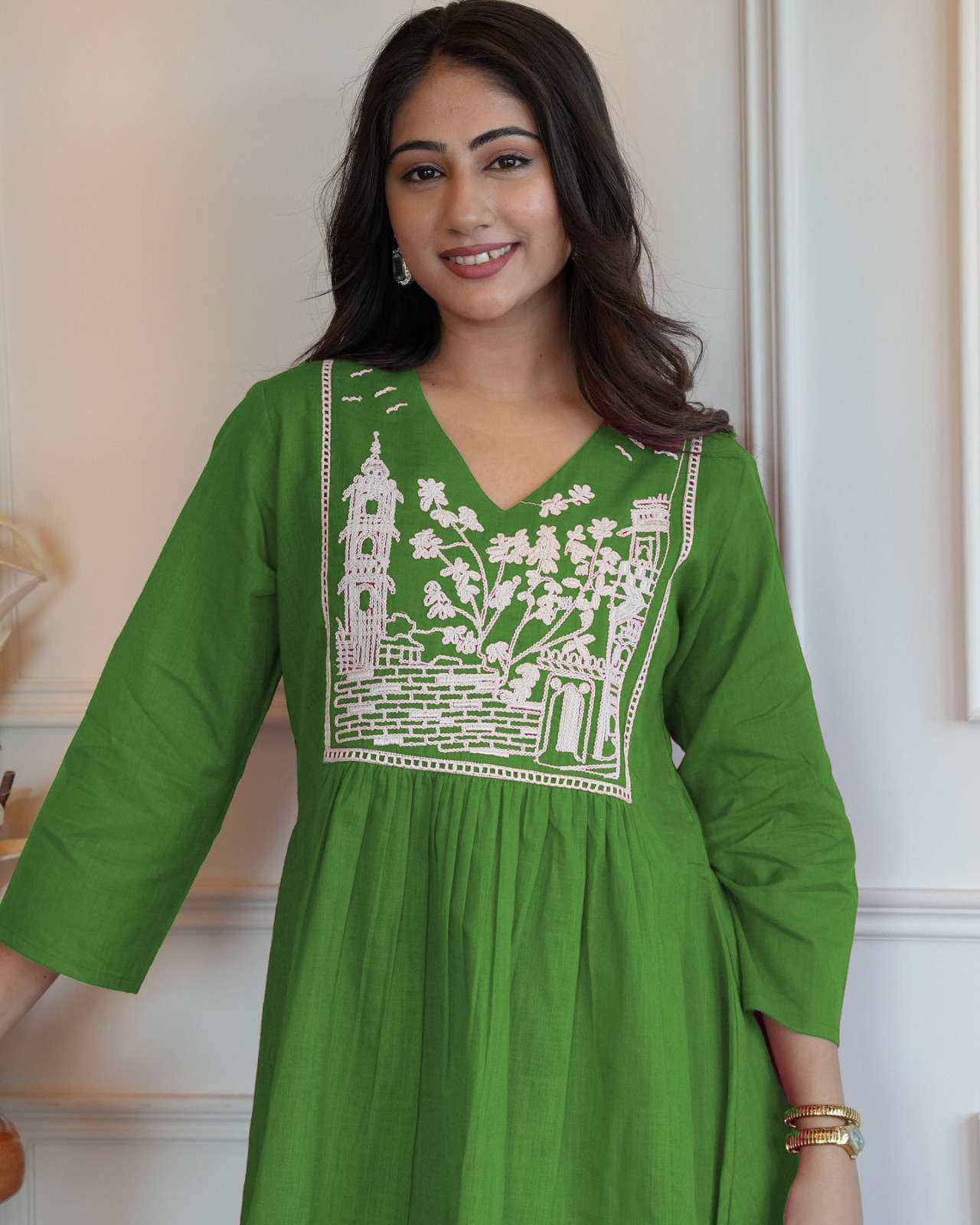 Women's Cotton Embroidered Short Anarkali Kurti with pant (Green-M)