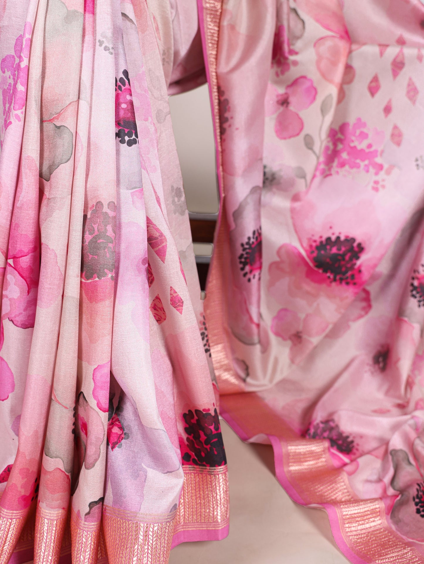 Tasar Silk Saree with Printed Motif & Viscose Border