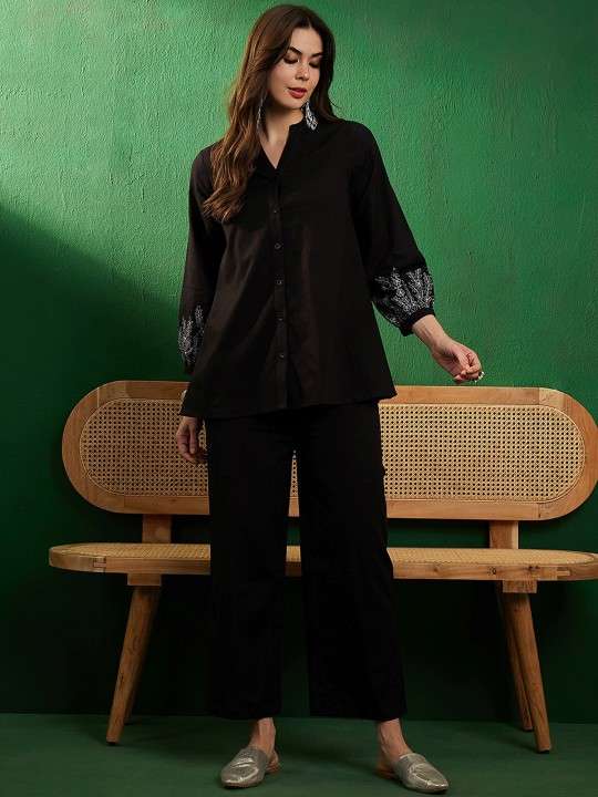 Women's Rayon Embroidery Straight Kurti With Pant Set